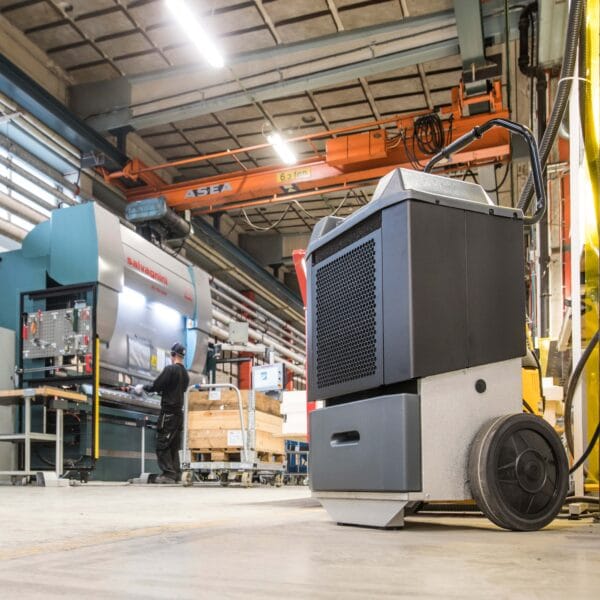 Wood's WCD8HGPRO warehouse