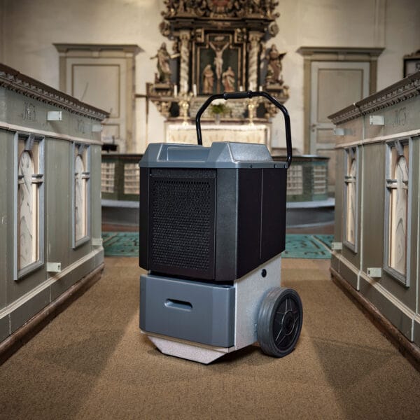 Wood's WCD8HGPRO  in church