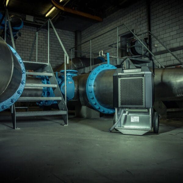 Wood's WCD8HGH PRO in industri