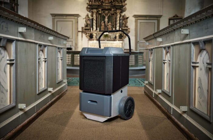 Wood's WCD8HG in Church