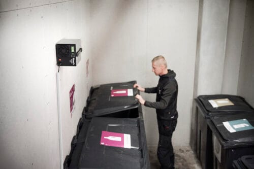 Woods Ozon In Garbage Room